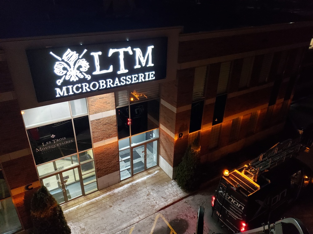 LTM microbrasserie - enseigne lumineuse extérieure